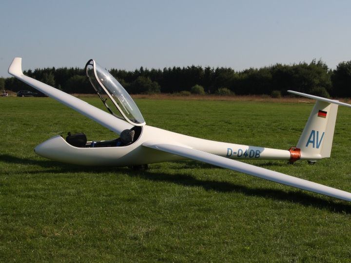 Segelflugzeug des Typ LS4